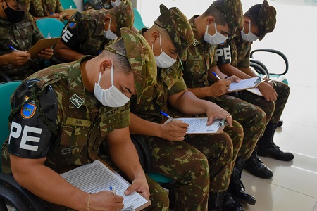 Militares do 9º Batalhão de Polícia do Exército realizam doação de sangue 1